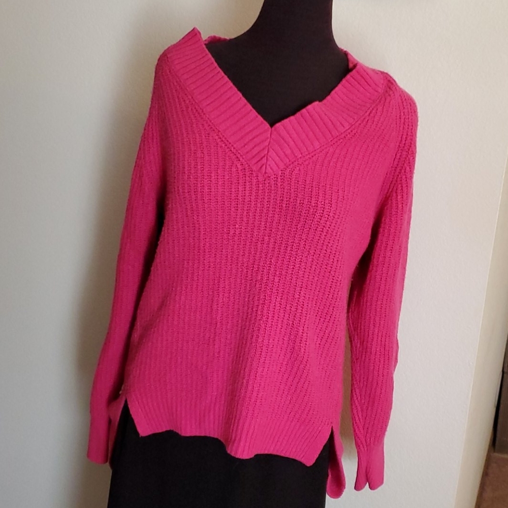 A.N.A. tunic length V-neck sweater pink Small